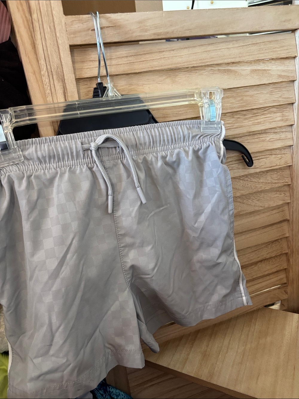 Athletic Works Children’s Gray Ch
Shorts - Lightweight Drawstring Small